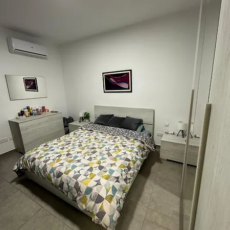 Private In Beautiful Aparment * Birkirkara